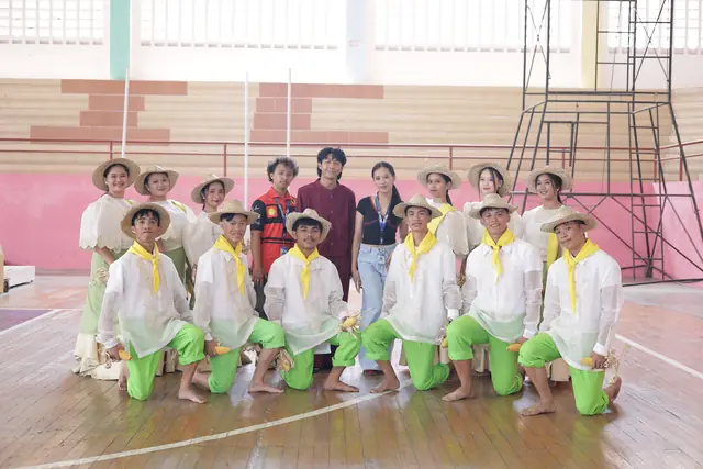 Group photo after a cultural dance performance